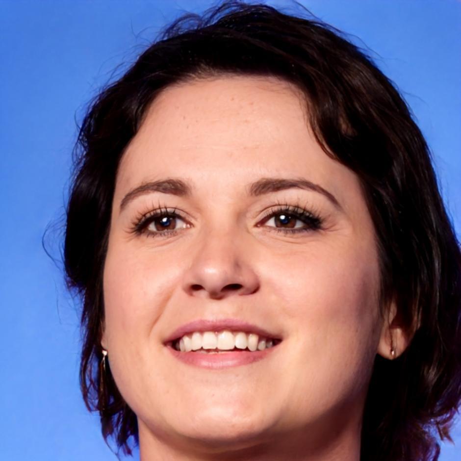 Portrait de Léonie Garnier, formatrice en finances personnelles